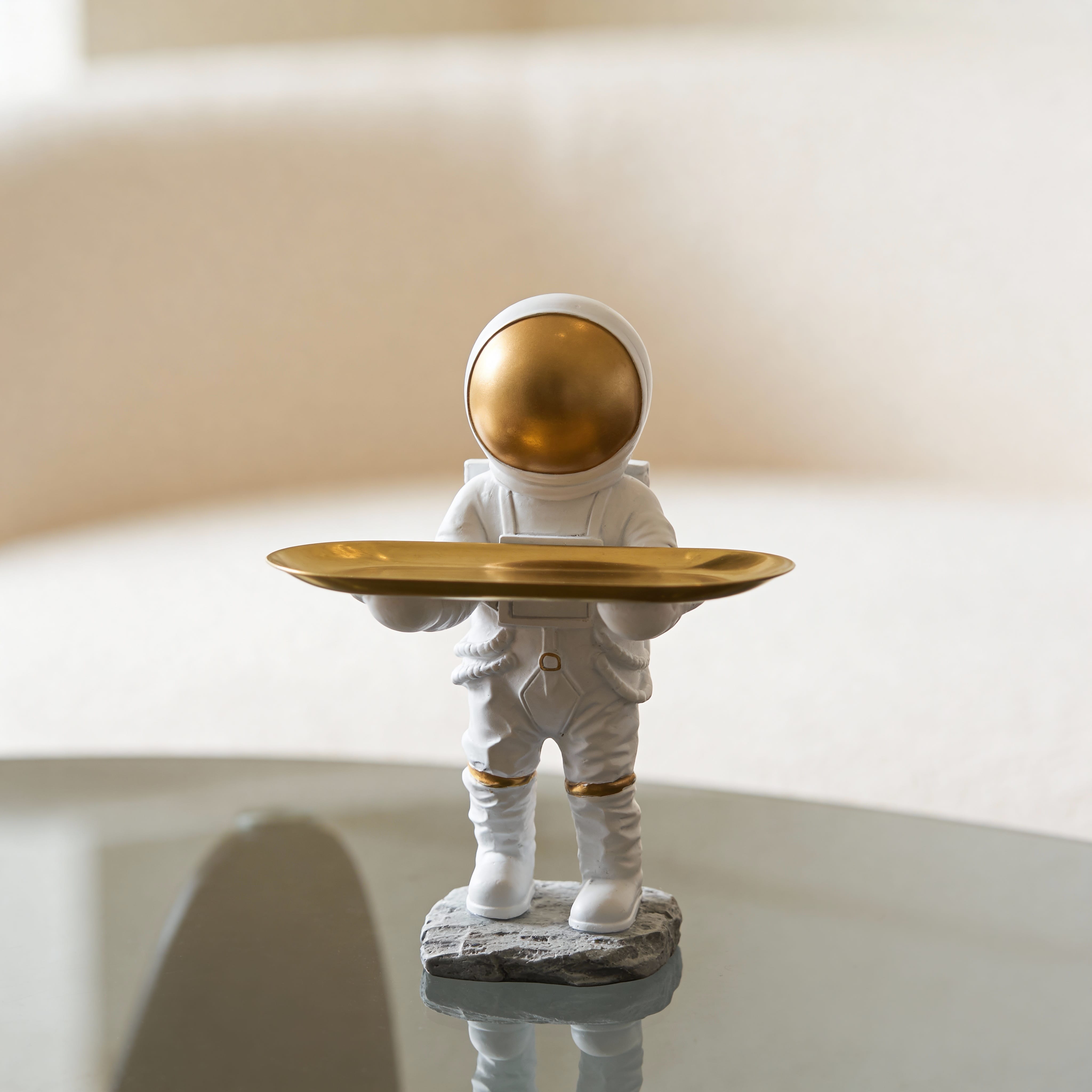astronaut figurine storage tray.