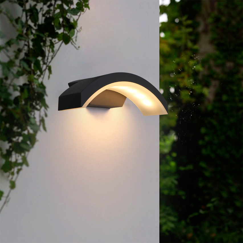Alternative view of Integral LED Outdoor Curve Wall Light